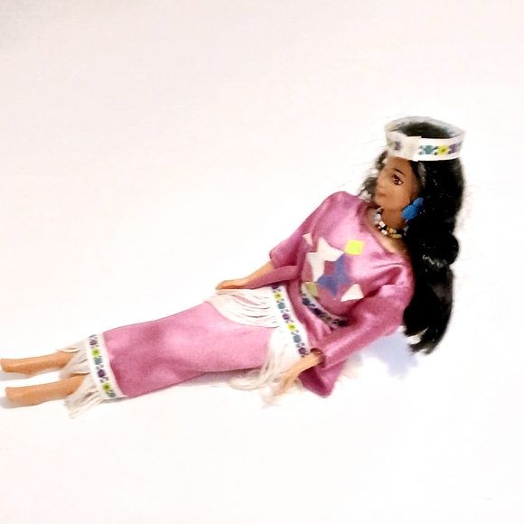 Vintage Native American Barbie Dolls of the World Special Edition 1994 - Picture 4 of 4